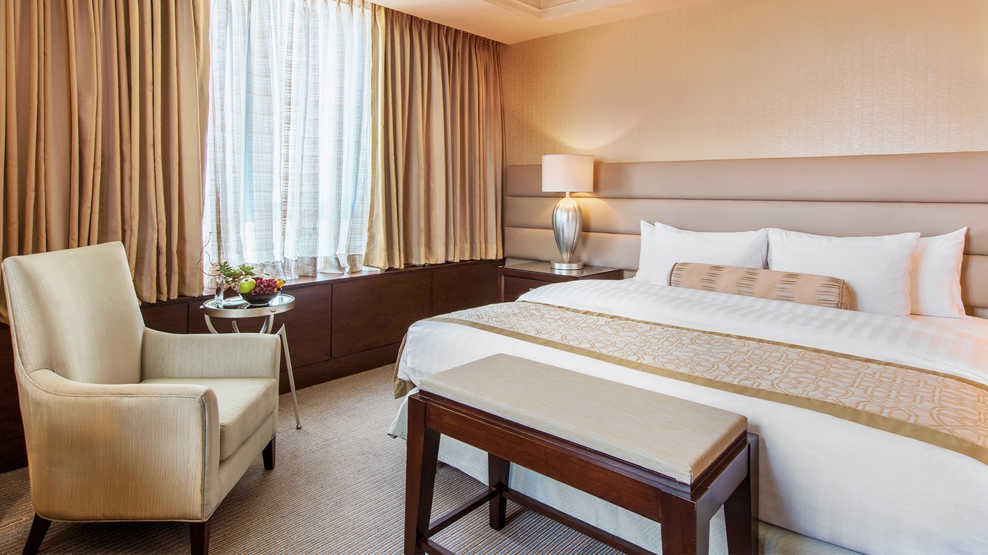 CRIMSON HOTEL FILINVEST CITY MANILA