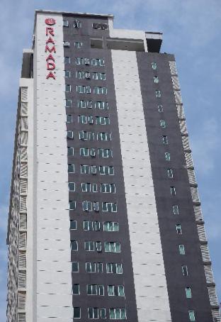 RAMADA SUITES CITY CENTRE