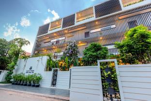 SECONDFOLD RESIDENCE & SPA