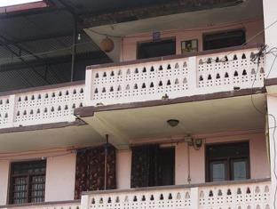 SEASON HOME STAY