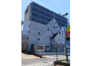 TSURUSAKI