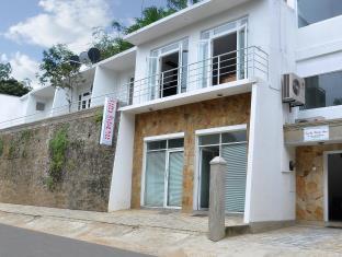 KANDY REACH INN