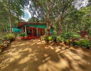 PALITHA HOME STAY