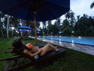 OREEKA HOTELS (KATUNAYAKE AIRPORT HOTEL)