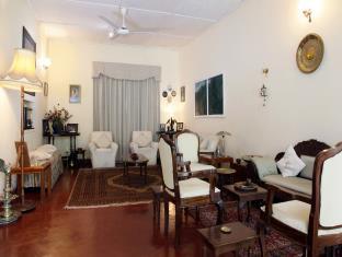 RIVER GROVE VILLA