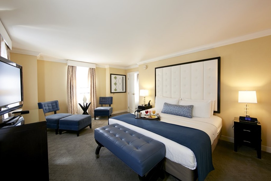 room photo