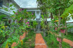 DREAM BUTTERFLY GARDEN BOUTIQUE VILLA