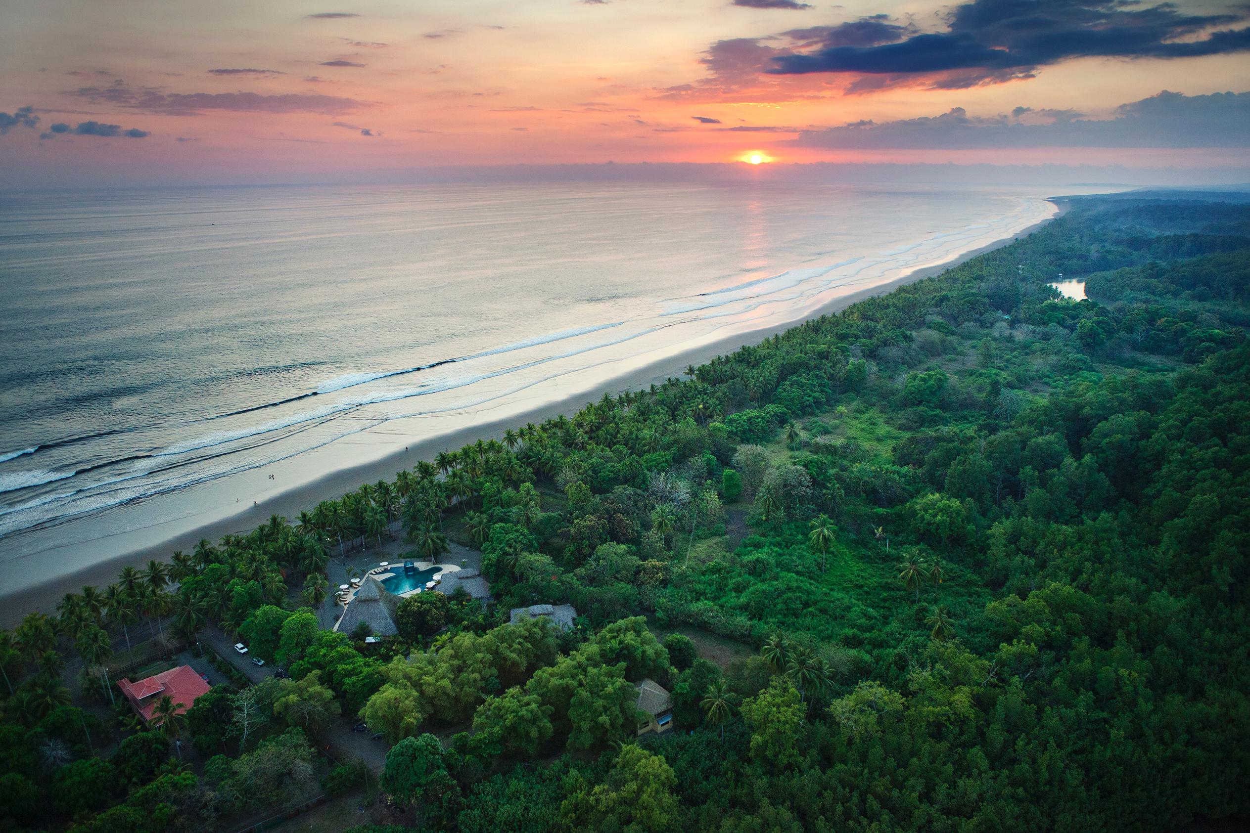 Hotel CLANDESTINO BEACH RESORT