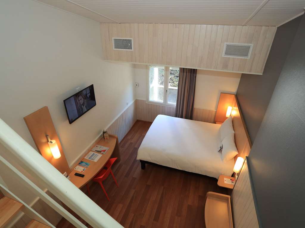 IBIS AURILLAC