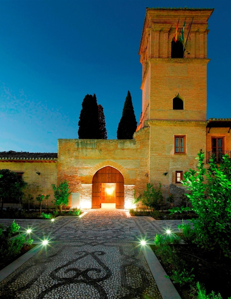 PARADOR DE GRANADA - Hotel cerca del Sanatorio Nuestra Señora de La Salud