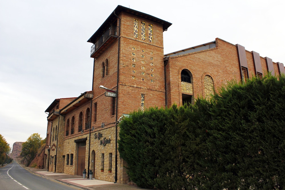 BODEGA CASA DEL COFRADE - Hotel cerca del Club de Golf de Sojuela