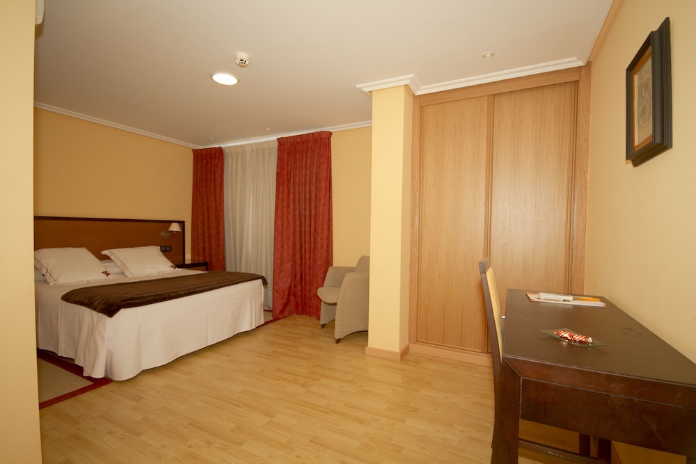 APARTHOTEL ARENTEIRO 