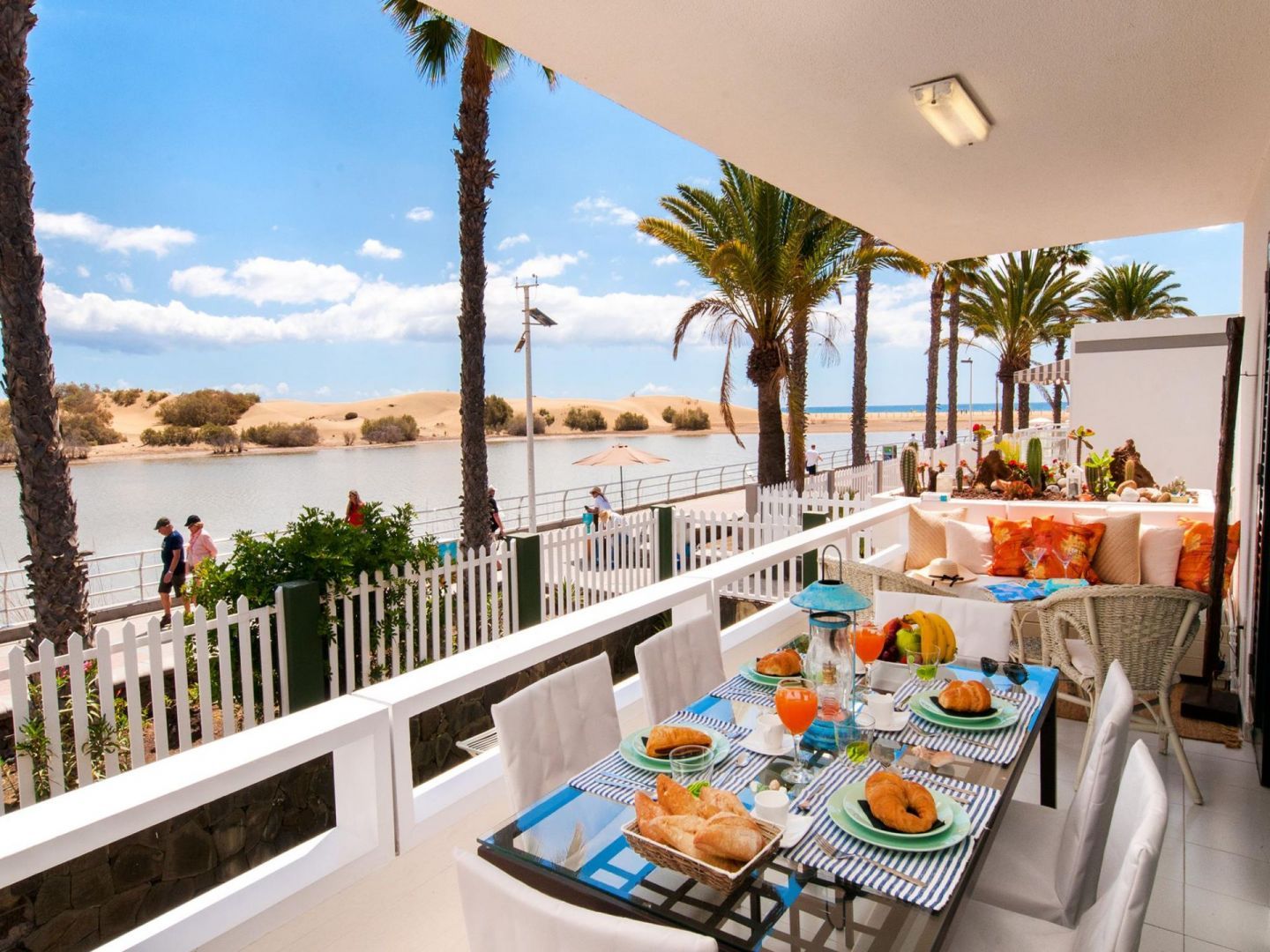 MASPALOMAS BEACHFRONT AB