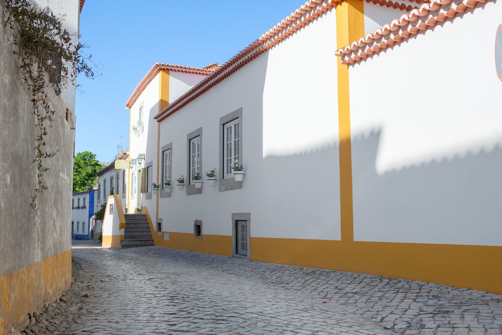 CASA DAS SENHORAS RAINHAS