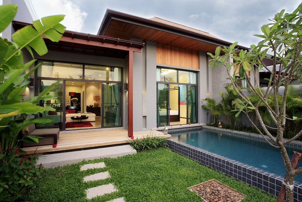 Two Villas Holiday Phuket: Onyx Style Nai Harn Beach