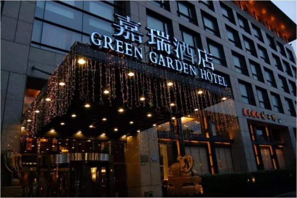 GREEN GARDEN HOTEL