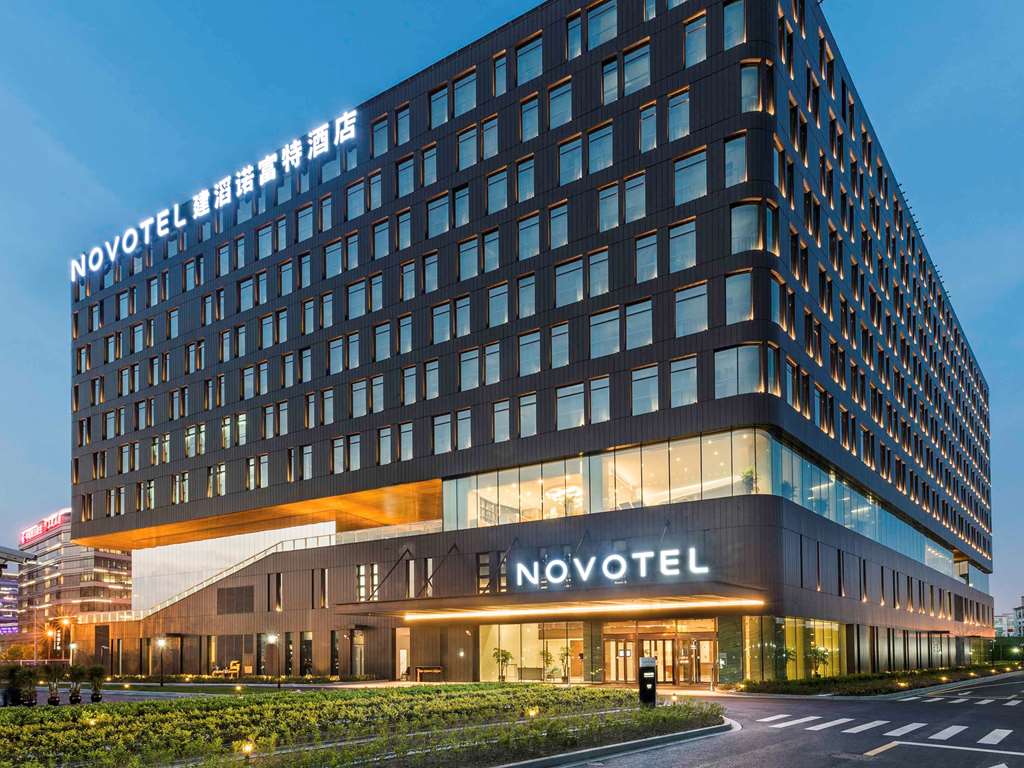Novotel Shanghai Hongqiao Hotel