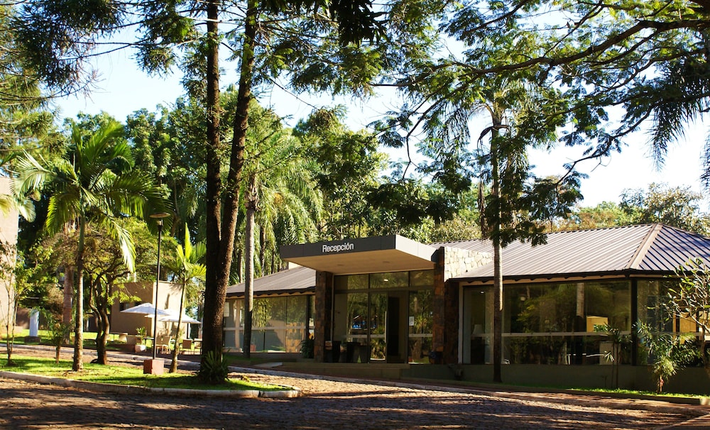 PIRAYU LODGE RESORT