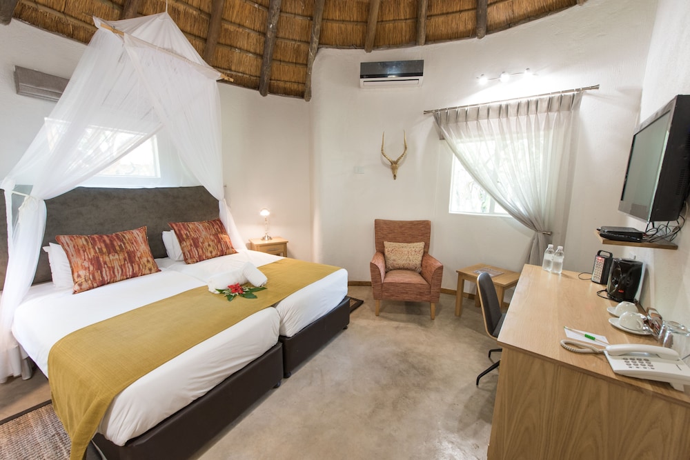 Sefapane Lodge and Safaris Hotel