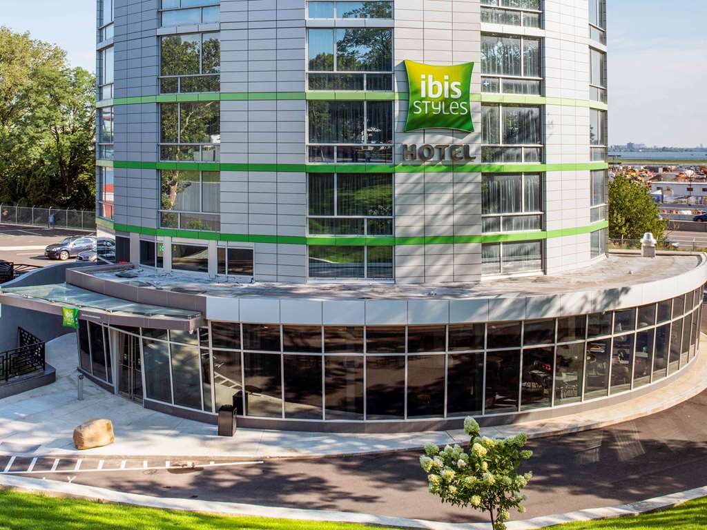 IBIS STYLES NEW YORK LAGUARDIA AIRPORT