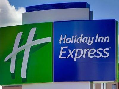 HOLIDAY INN EXPRESS PLAZA SALDANHA