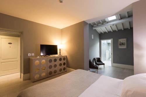 CAVALIERI PALACE LUXURY RESIDENCES