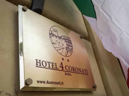 Hotel 4 Coronati