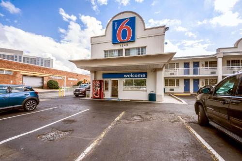 Motel 6-Washington, DC - Convention Center