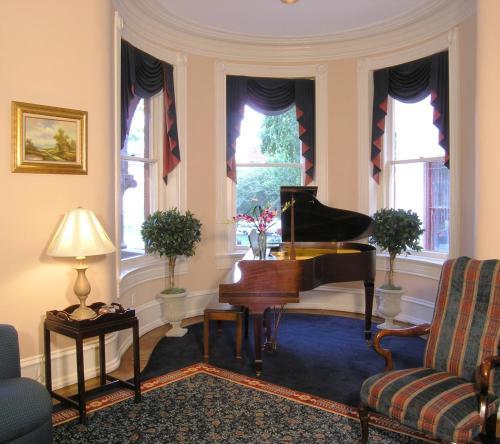 Swann House