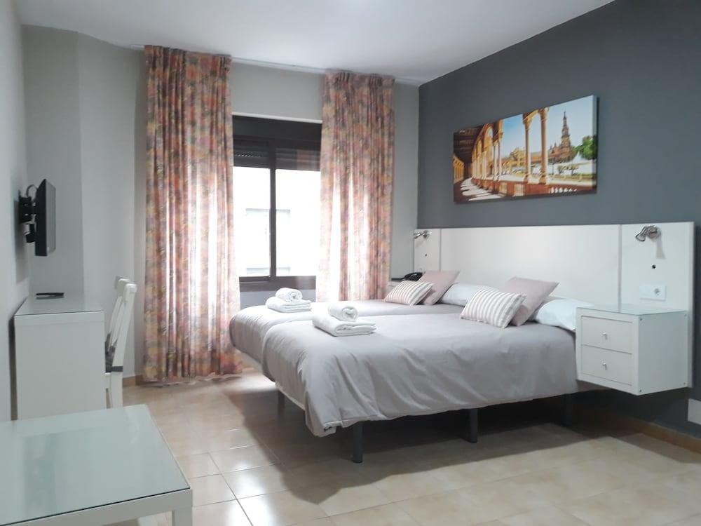 Bonito Apartamento en Triana 202