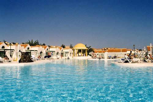 CASTHOTELS FUERTESOL BUNGALOWS - Hotel cerca del Fuerteventura Golf Club