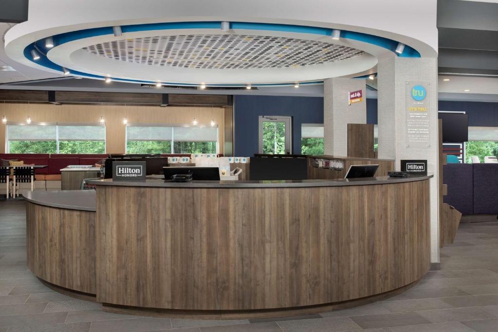Tru By Hilton Charlotte Airport Lake Pointe