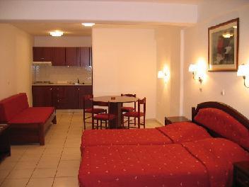 ELENA STUDIOS AND APARTMENTS