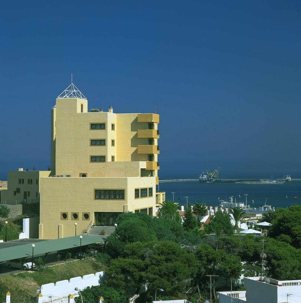 PARADOR DE MELILLA - Hotel cerca del Aeropuerto de Melilla