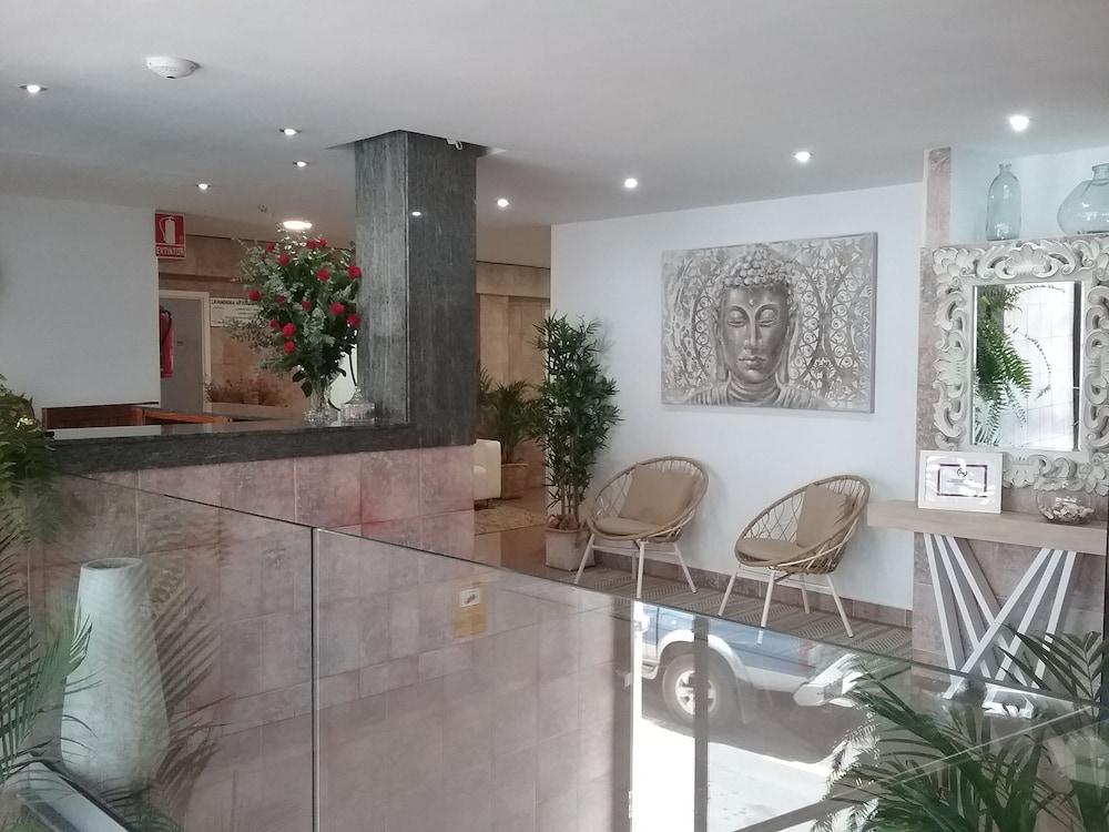 RESIDENCIA CARDONA