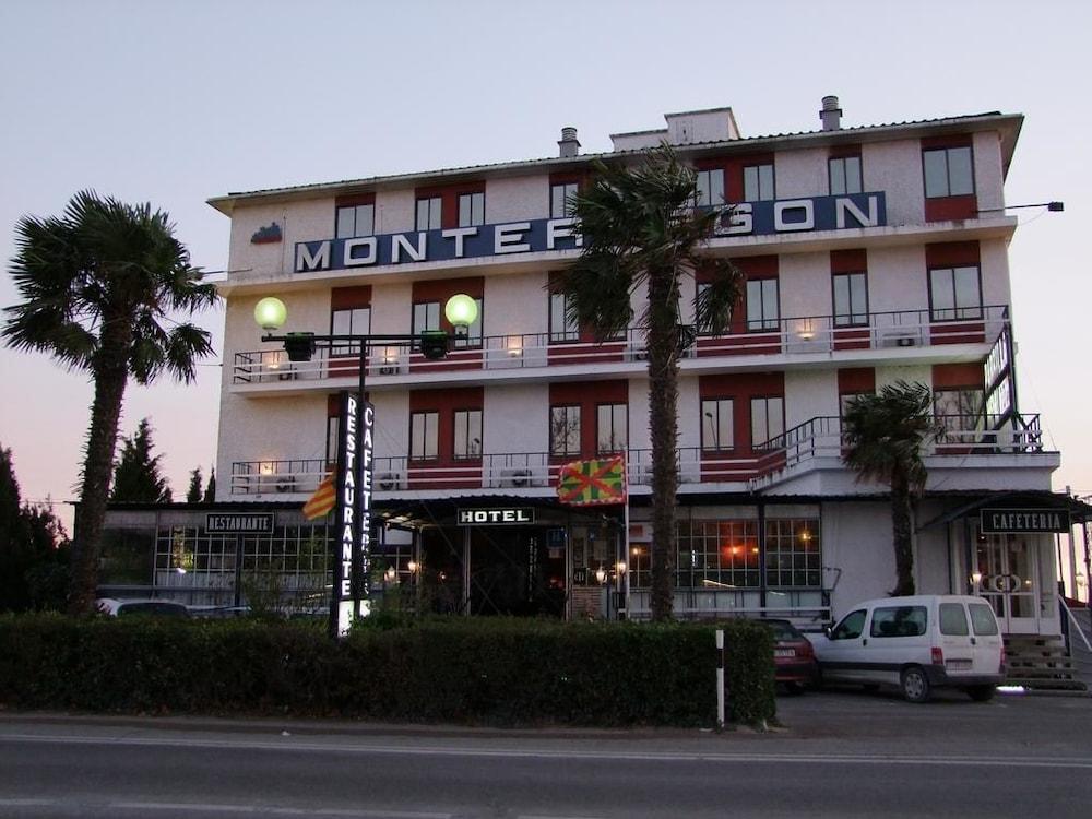 MONTEARAGON - Hotel cerca del Aeropuerto de Huesca - Pirineos