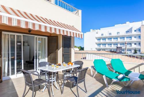 Acapulco Apartments