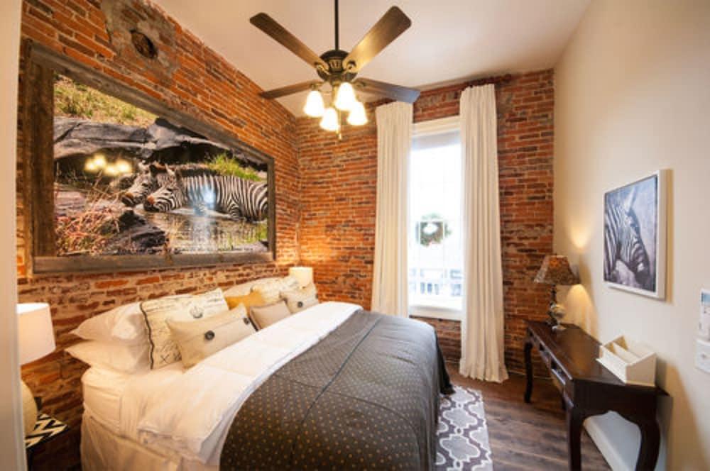 SOHO LOFTS Hotel