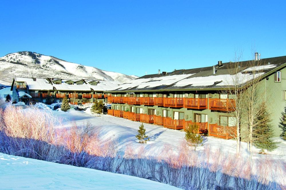 PROSPECTOR ACCOMMODATIONS Hotel