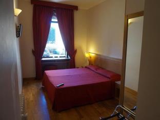 Hotel Roma Dei Papi - Hotel De Charme