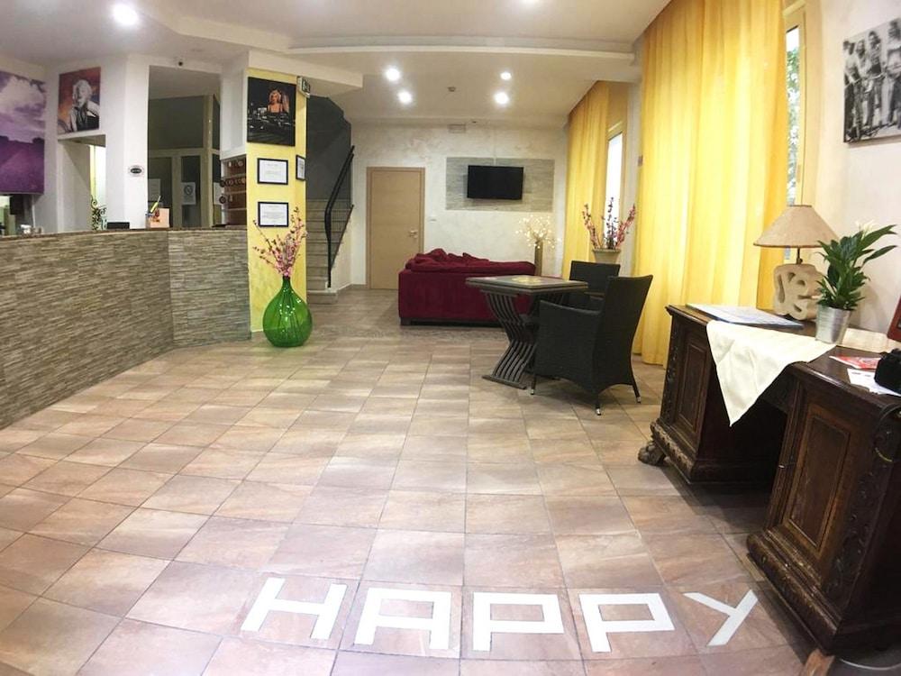 HOTEL HAPPY RIMINI