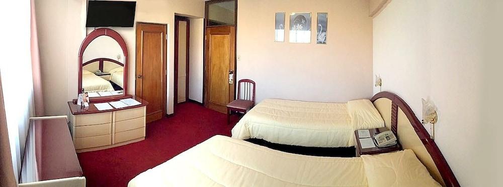 room photo