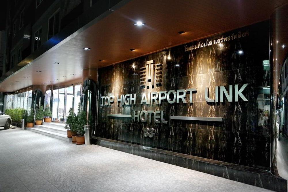 Top High Airport Link Hotel (SHA Plus+)