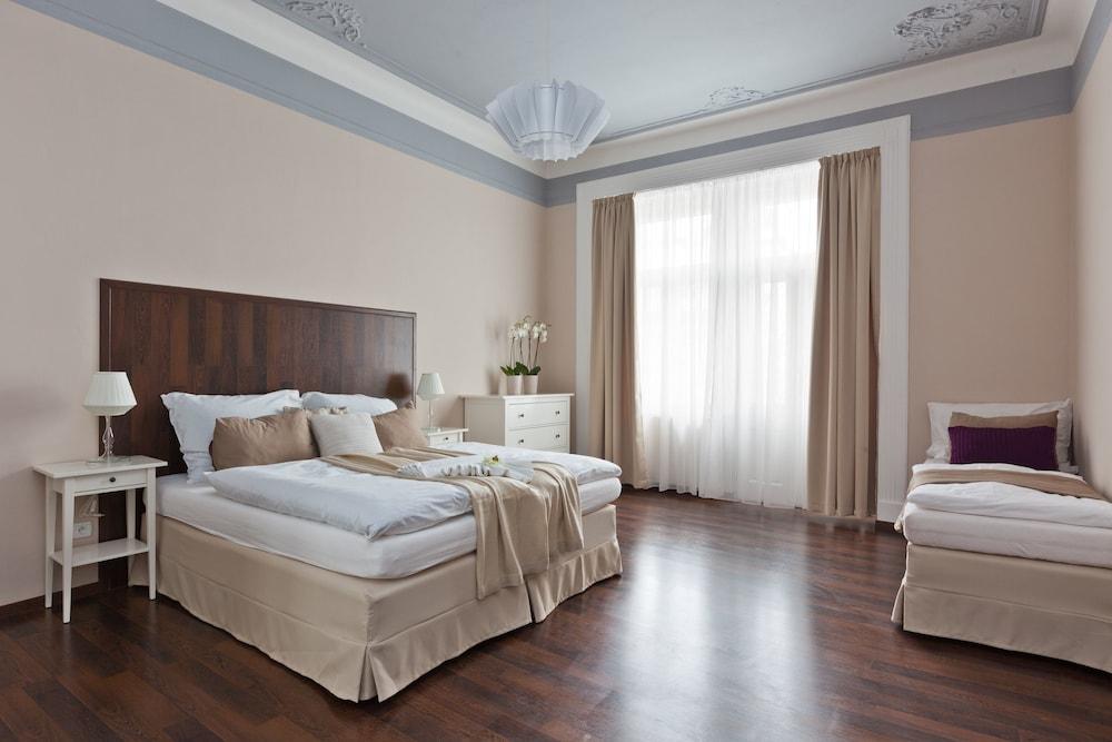 PRAGUE HOLIDAY APARTMENTS