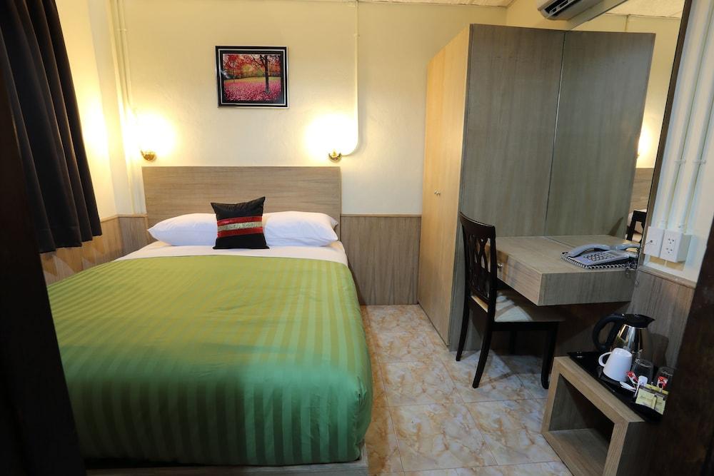 Sukhumvit 20 Guest House