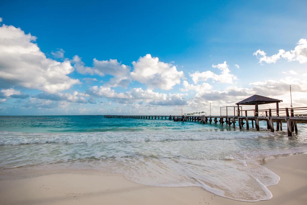 LA PALMA BEACHFRONT HOTEL & CLUB NAUTICO