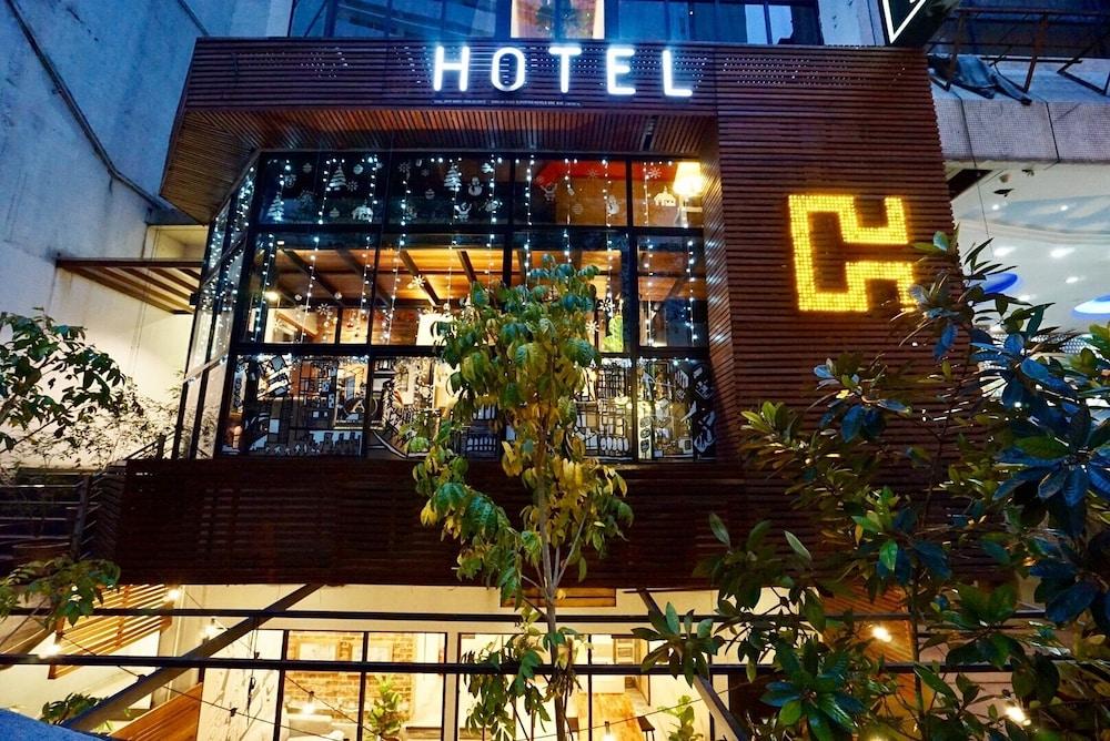 Chaos Boutique Hotel