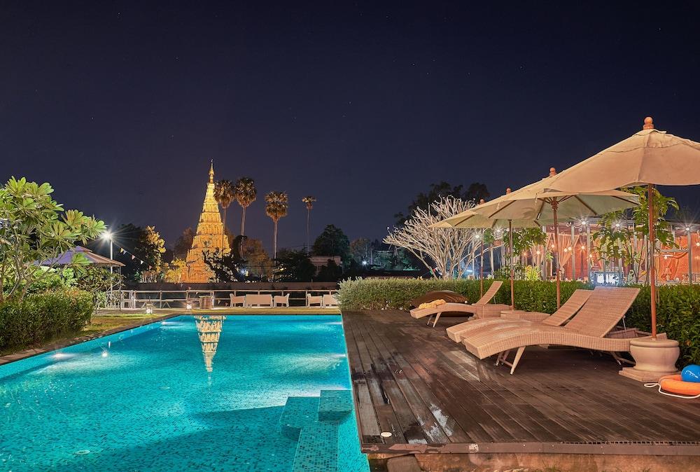 Maraya Hotel