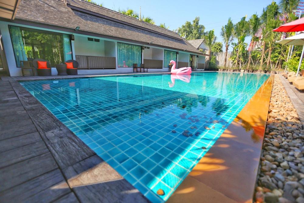 Laan Mai Fai Chang Resort