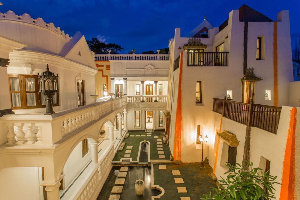 BABER MAHAL VILAS